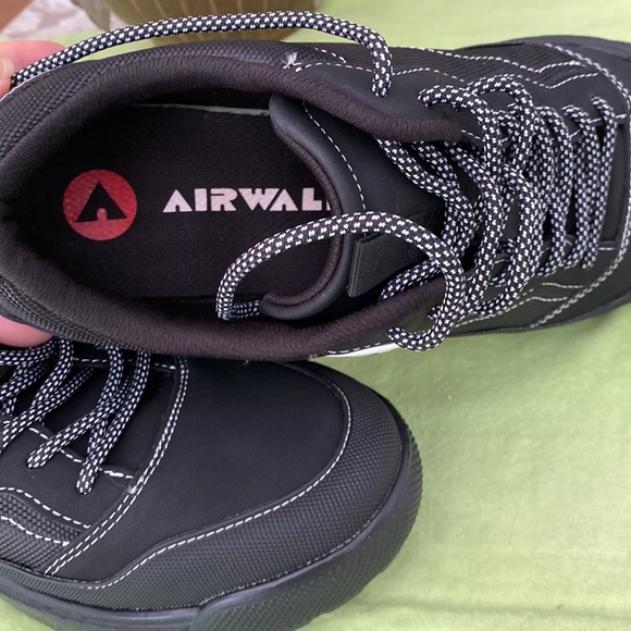AIRWALK 10.5 sneakers - Picture 9 of 11